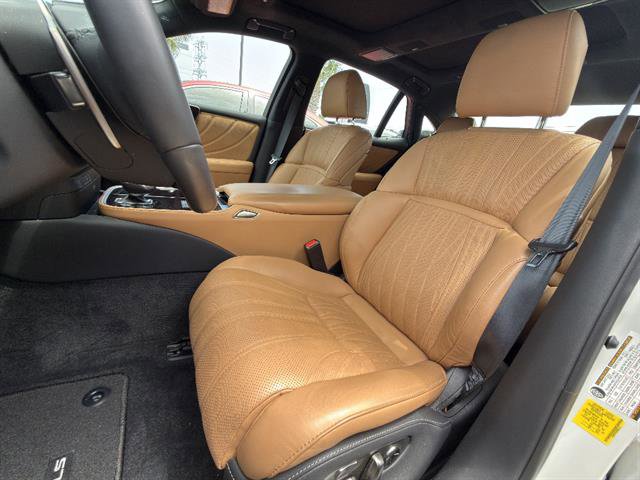 Used 2024 Lexus LS 500 w/ Interior Upgrade Package RWD image 8