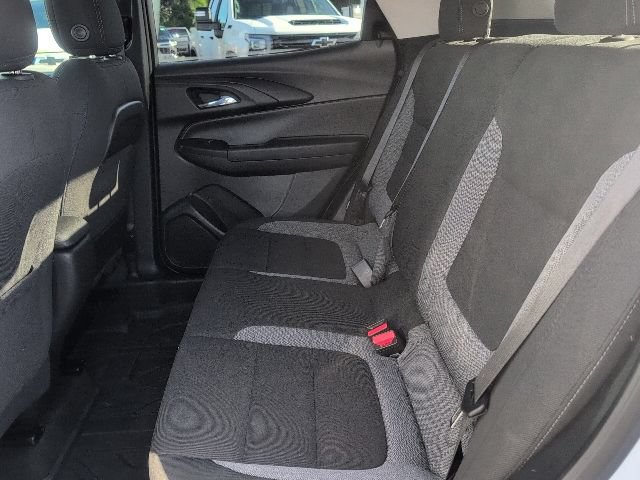 Used 2025 Chevrolet TrailBlazer LT w/ LT Cold Weather Package FWD image 31