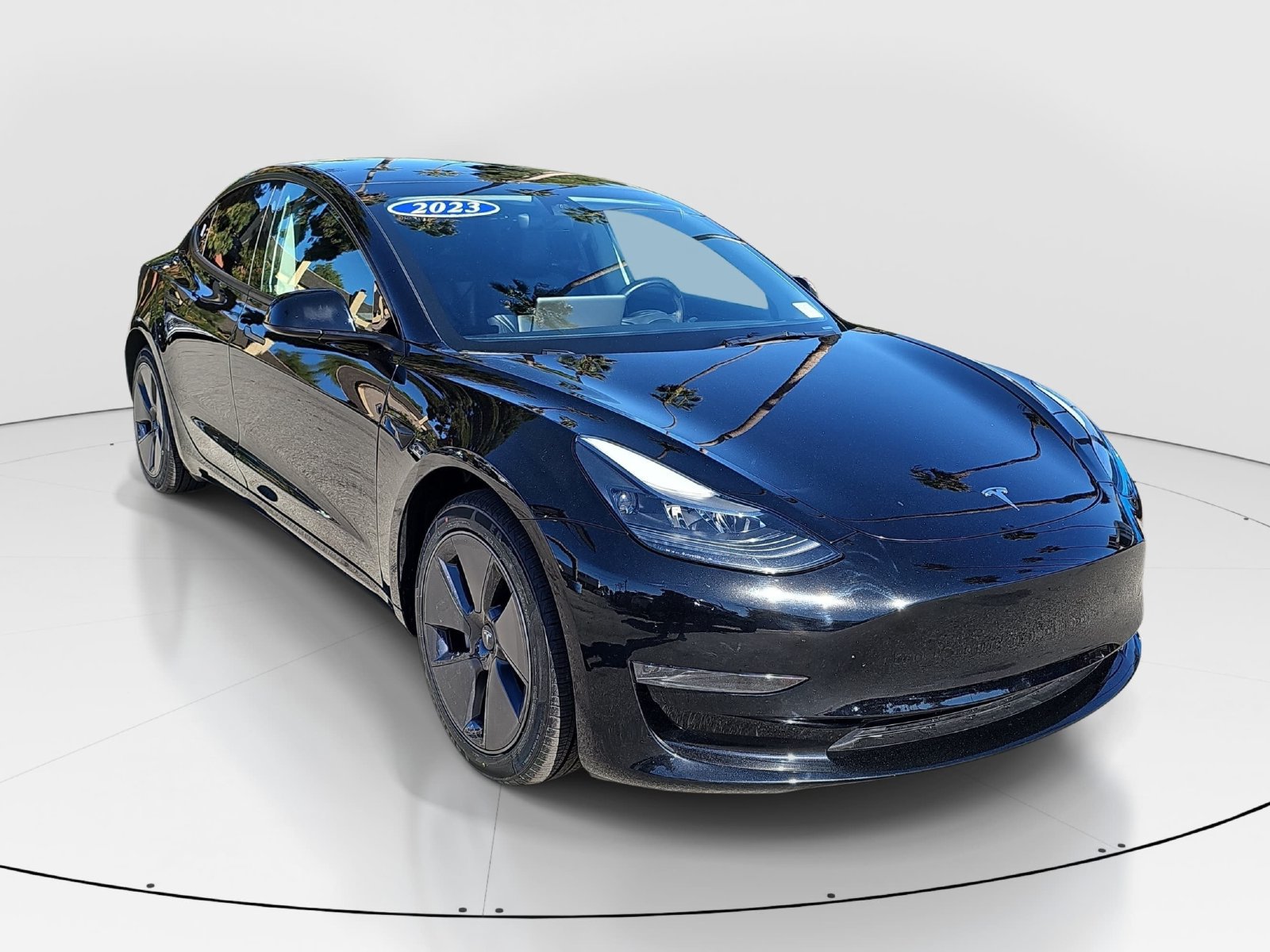 Used 2023 Tesla Model 3 Standard Range RWD image 3