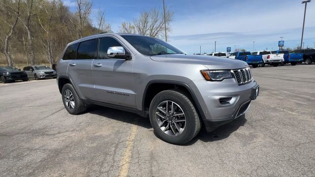 Used 2021 Jeep Grand Cherokee Limited w/ Luxury Group II AWD/4WD image 2