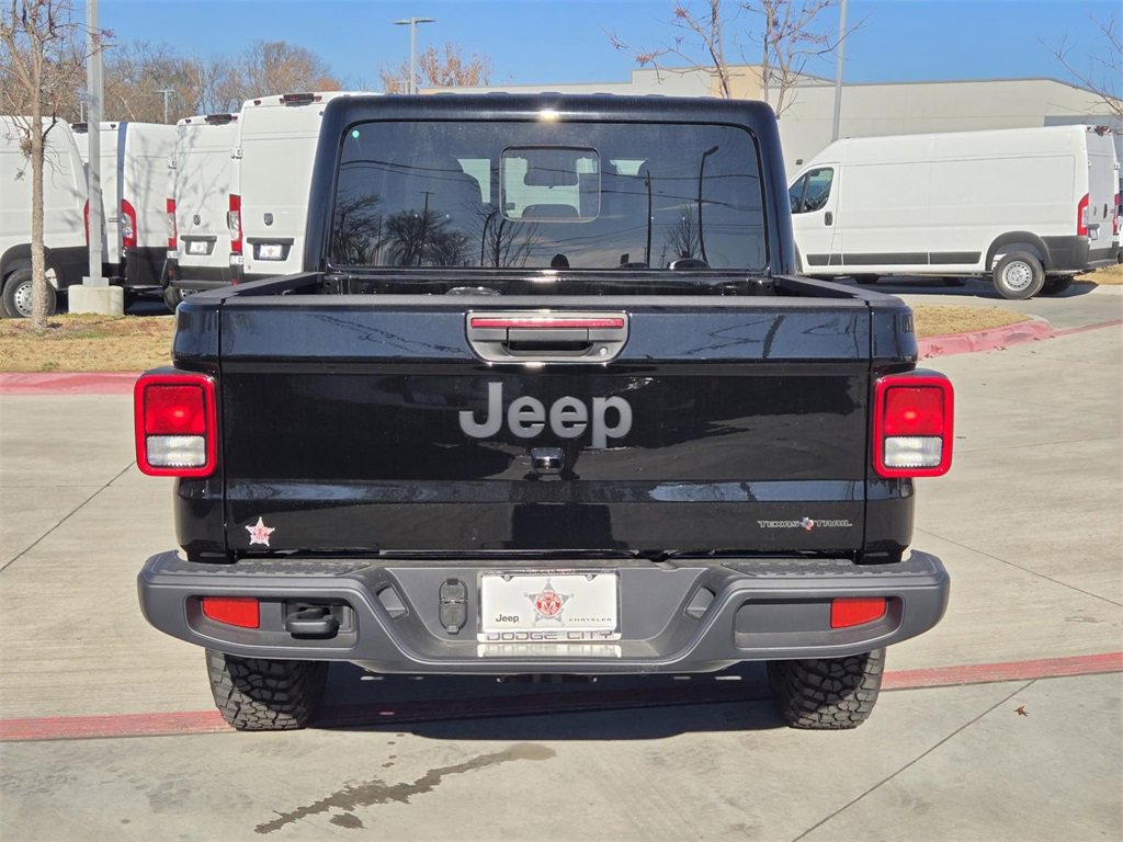 New 2025 Jeep Gladiator Sport image 4
