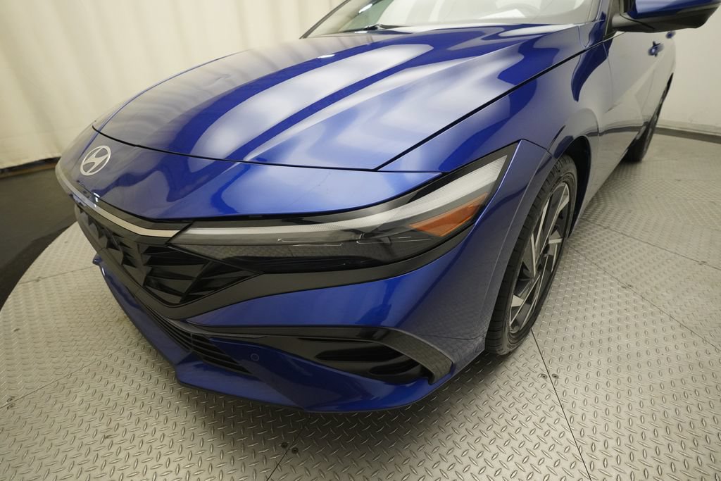 Used 2024 Hyundai Elantra Limited FWD image 22