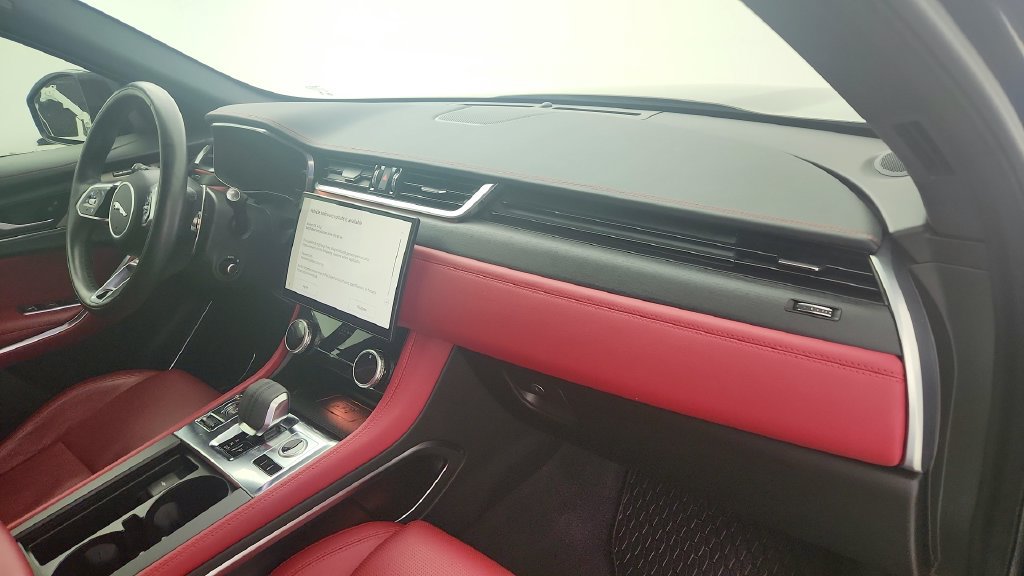 Used 2024 Jaguar F-PACE R-Dynamic S AWD/4WD image 29