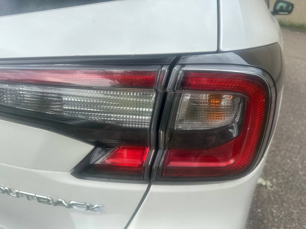 Used 2020 Subaru Outback Limited w/ Popular Package #2 AWD/4WD image 10