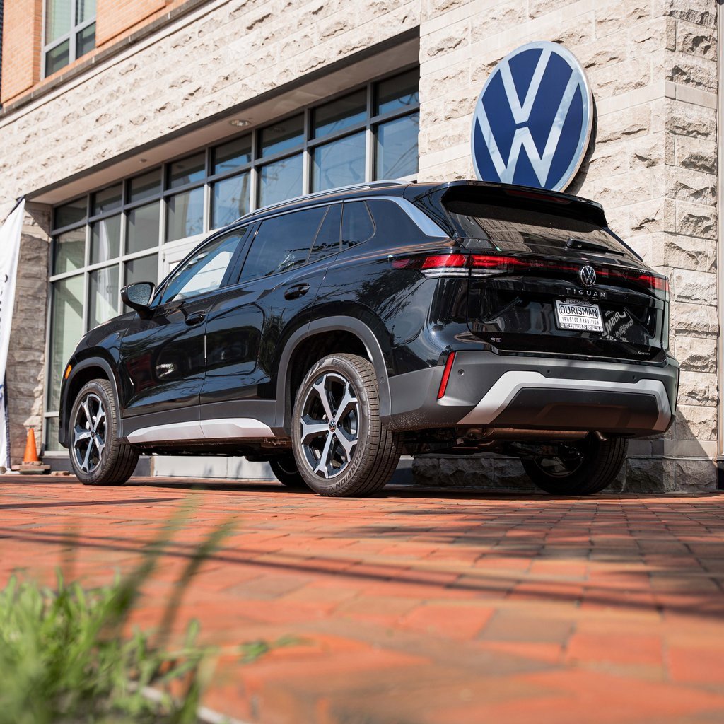New 2025 Volkswagen Tiguan SE image 5