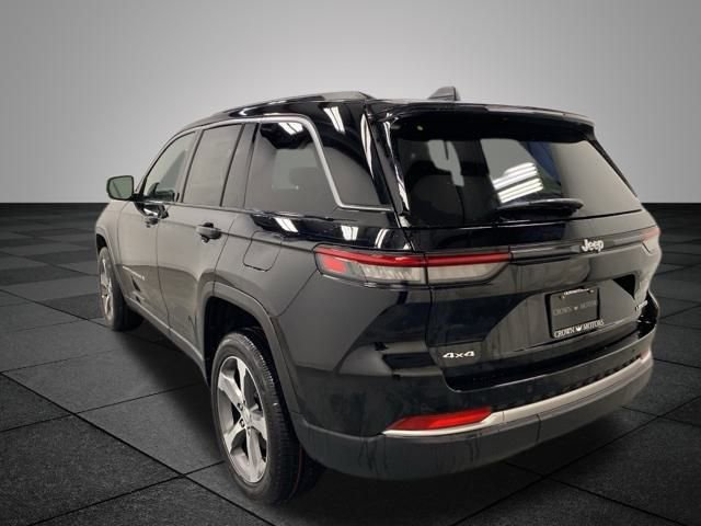 Used 2026 Jeep Grand Cherokee Limited image 4