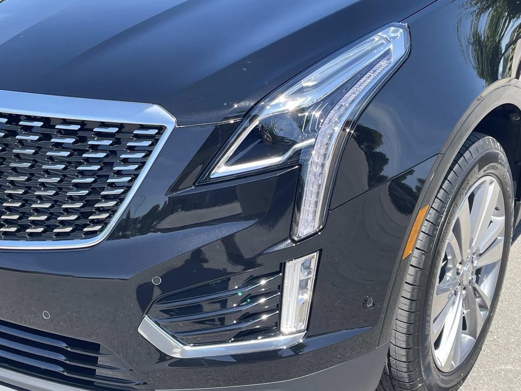 New 2026 Cadillac XT5 Premium Luxury w/ Driver Assist Package FWD image 9