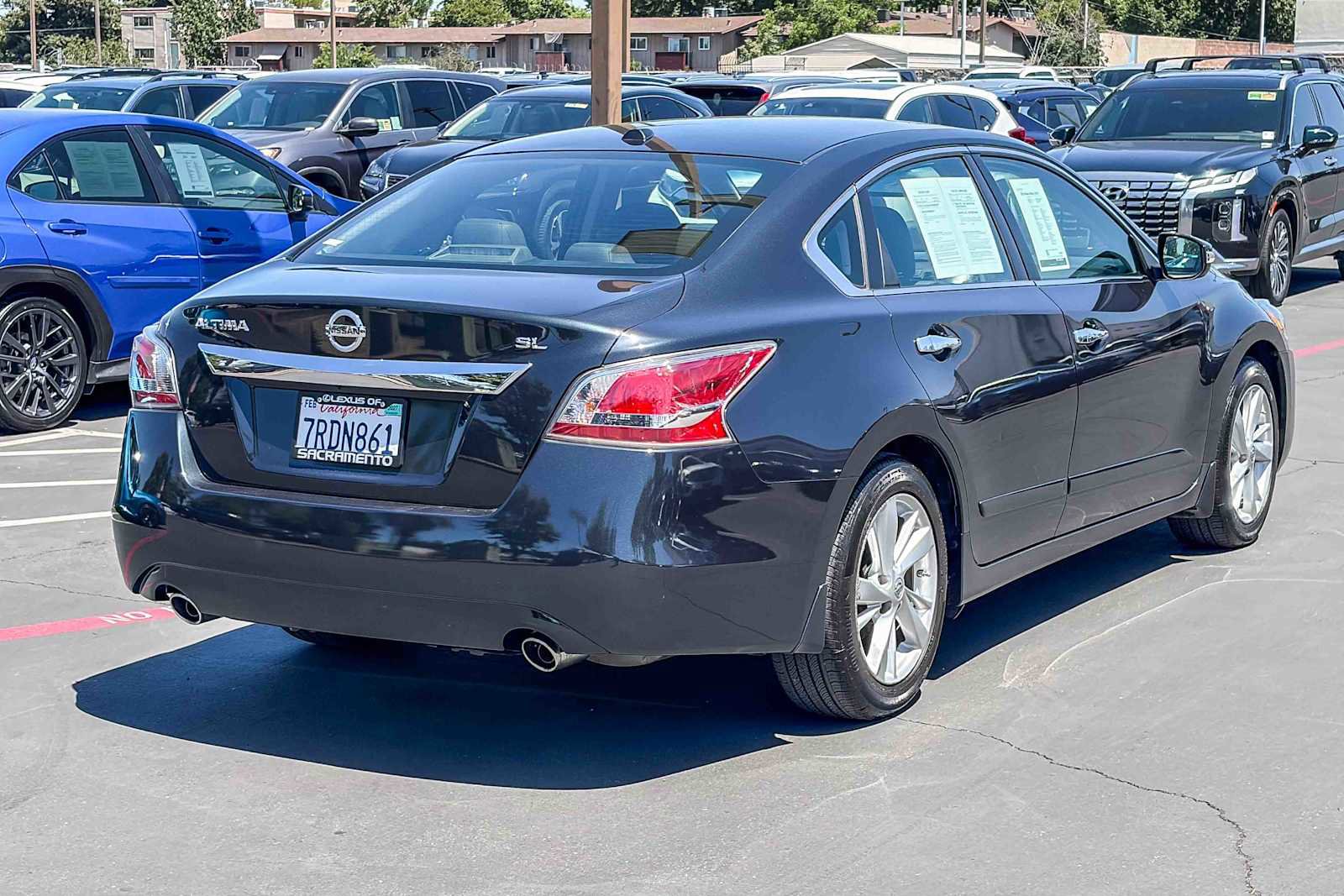 Used 2015 Nissan Altima 2.5 SL w/ Technology Package FWD image 4