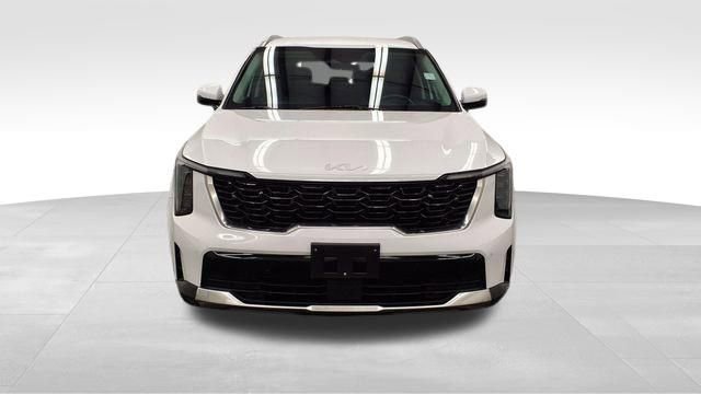 Used 2024 Kia Sorento S image 2