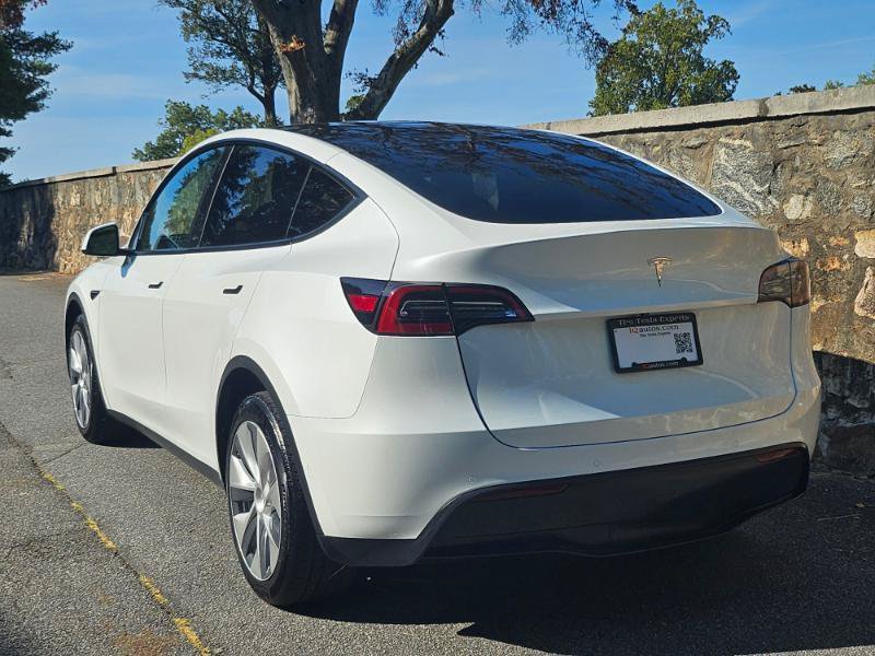 Used 2021 Tesla Model Y Long Range AWD/4WD image 13