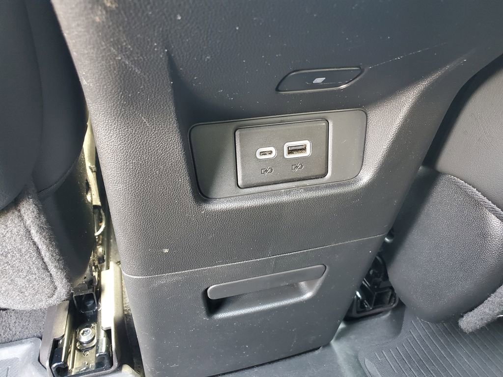 Certified 2023 Cadillac XT6 Premium Luxury w/ LPO, Floor Liner Package AWD/4WD image 40