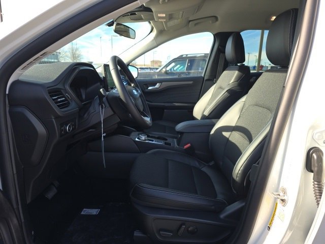 New 2026 Ford Escape SE w/ Class II Trailer Tow Package image 11