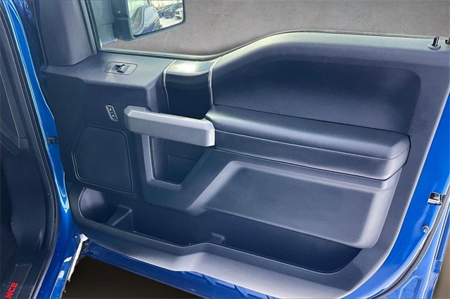 Used 2017 Ford F150 Raptor w/ Equipment Group 801A Mid image 16