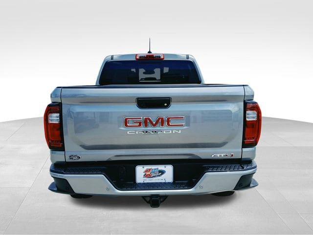 New 2026 GMC Canyon AT4 w/ Technology Plus Package AWD/4WD image 4