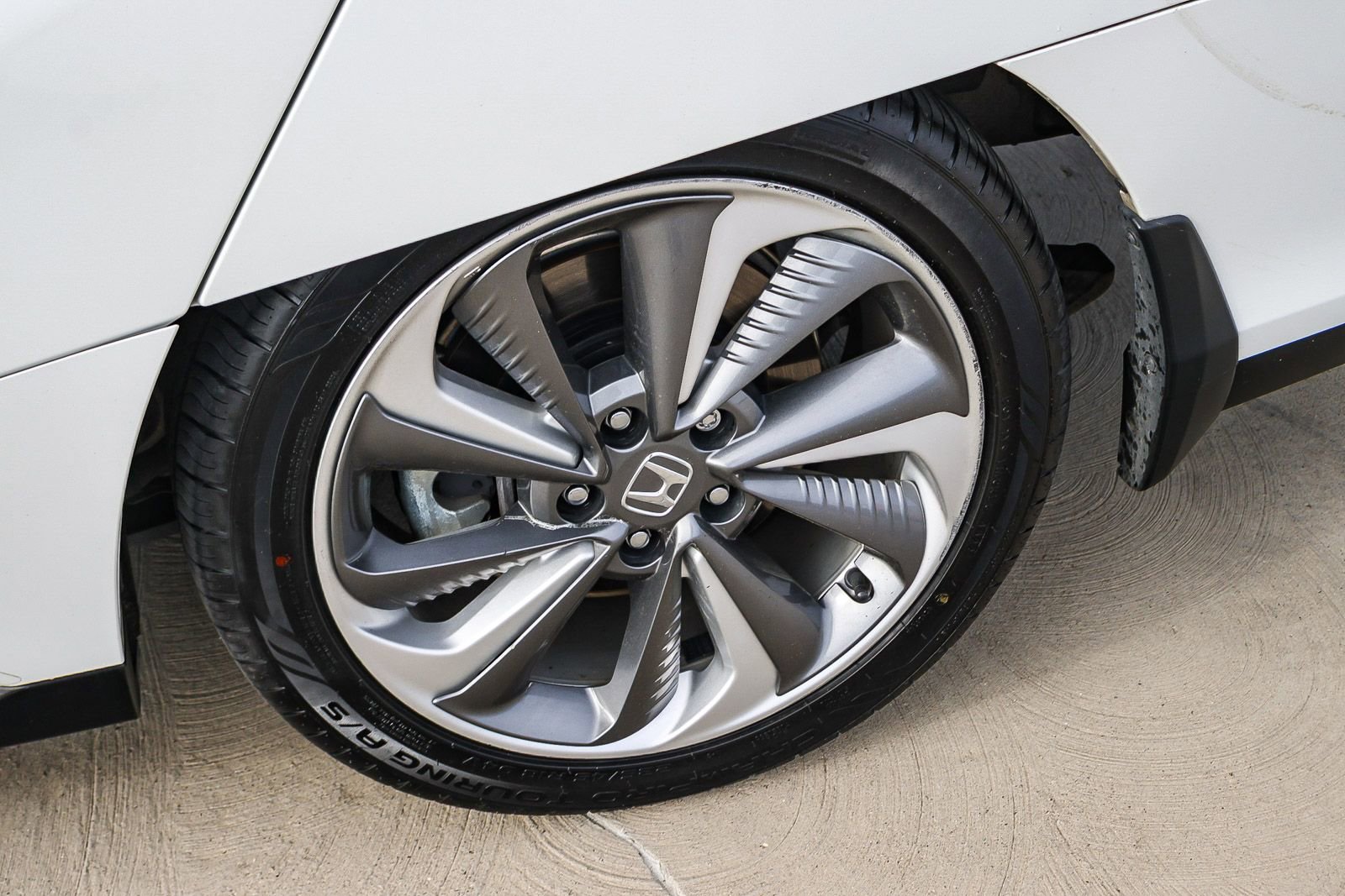 Used 2018 Honda Clarity Plug-In Hybrid image 11