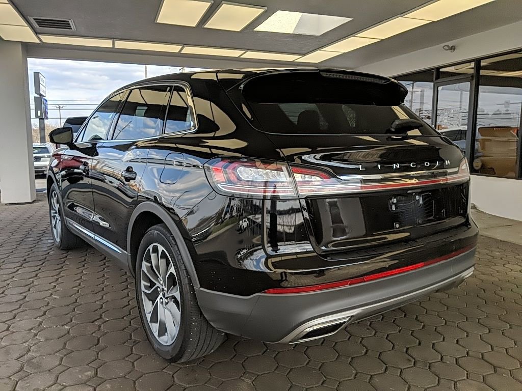 Certified 2023 Lincoln Nautilus Reserve image 37