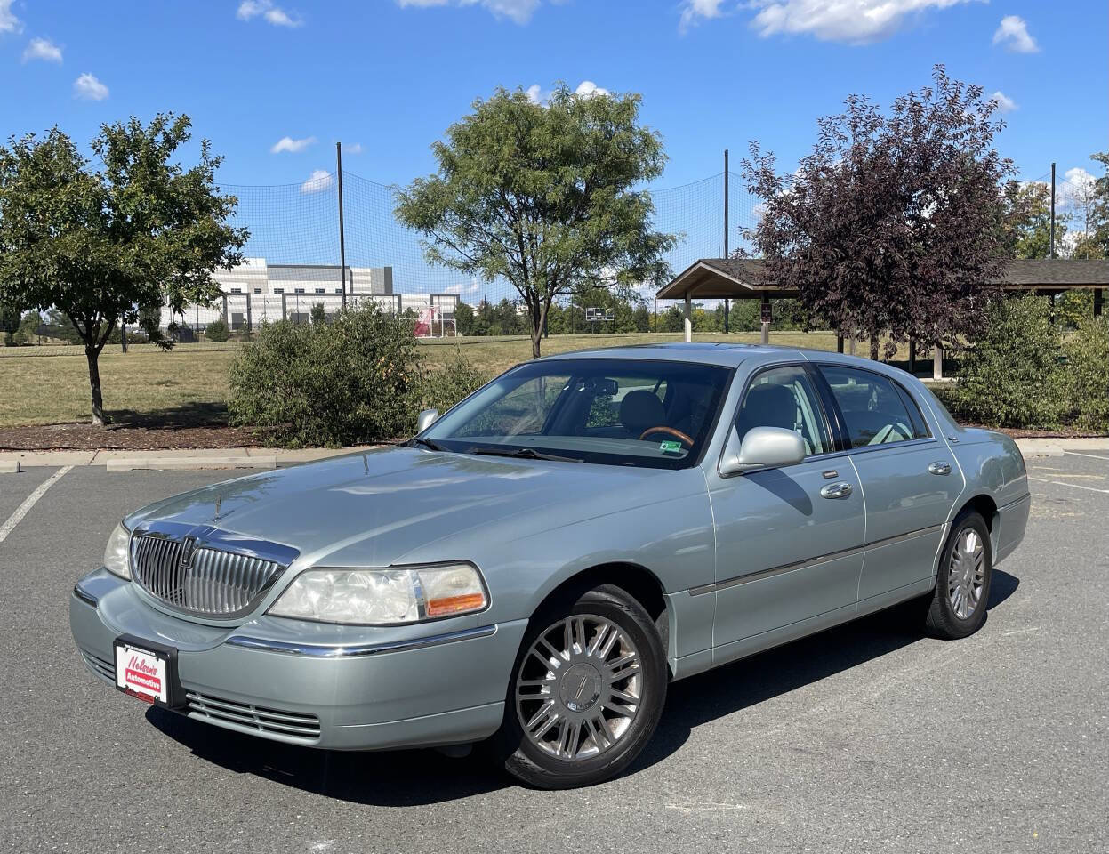 Used 2007 Lincoln Town Car Signature Limited