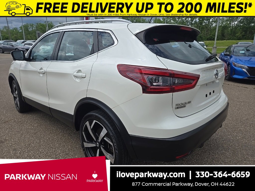 Used 2020 Nissan Rogue Sport SL w/ Premium Package image 4