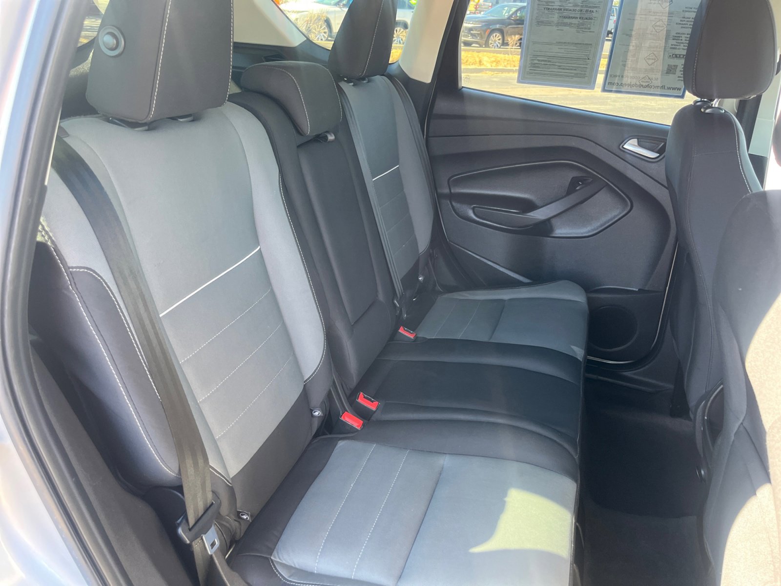 Used 2015 Ford Escape SE image 18