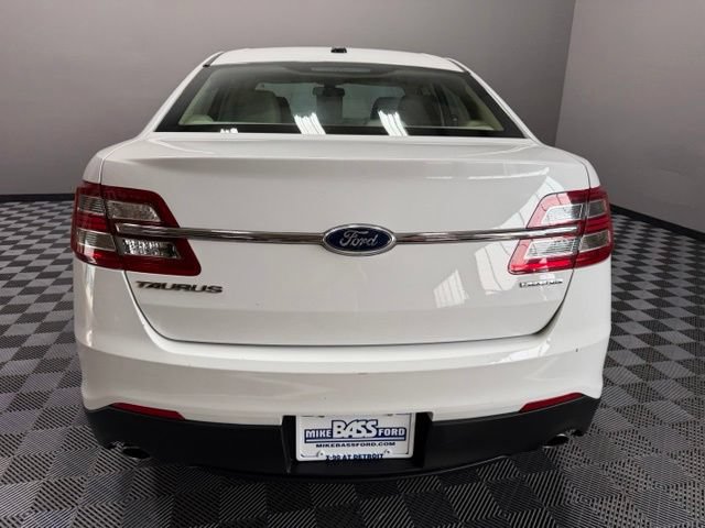 Used 2013 Ford Taurus SE FWD image 11