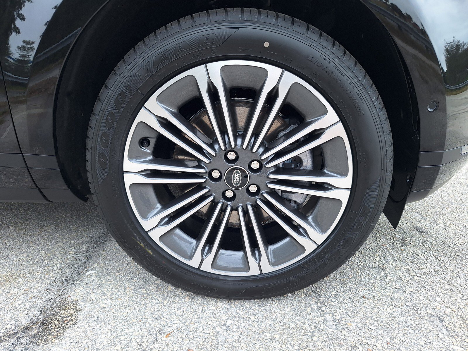 New 2026 Land Rover Range Rover Evoque S image 9