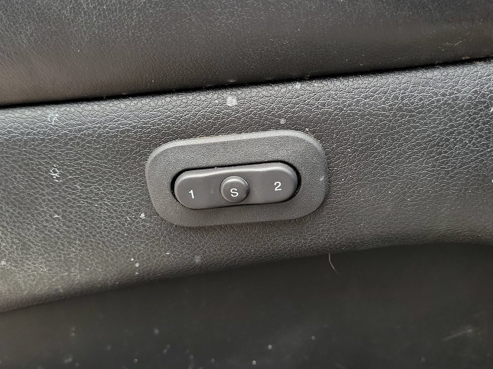 Used 2011 Dodge Durango Citadel RWD image 9