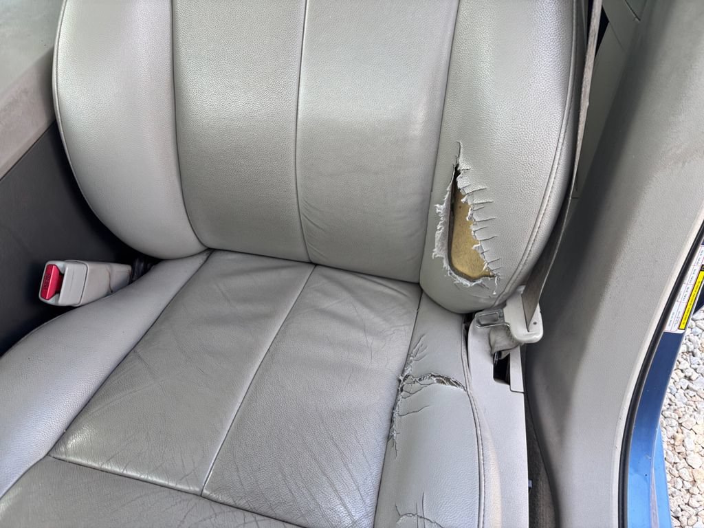 Used 2007 Chrysler 300 Touring RWD image 34