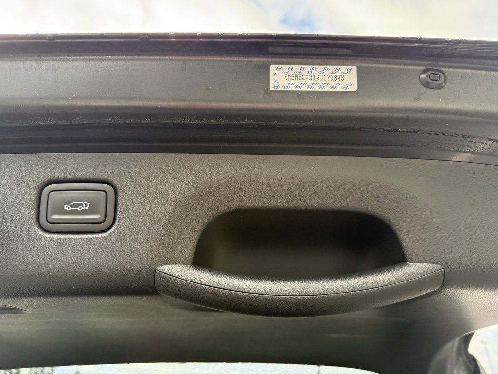 Certified 2024 Hyundai Kona Limited image 11