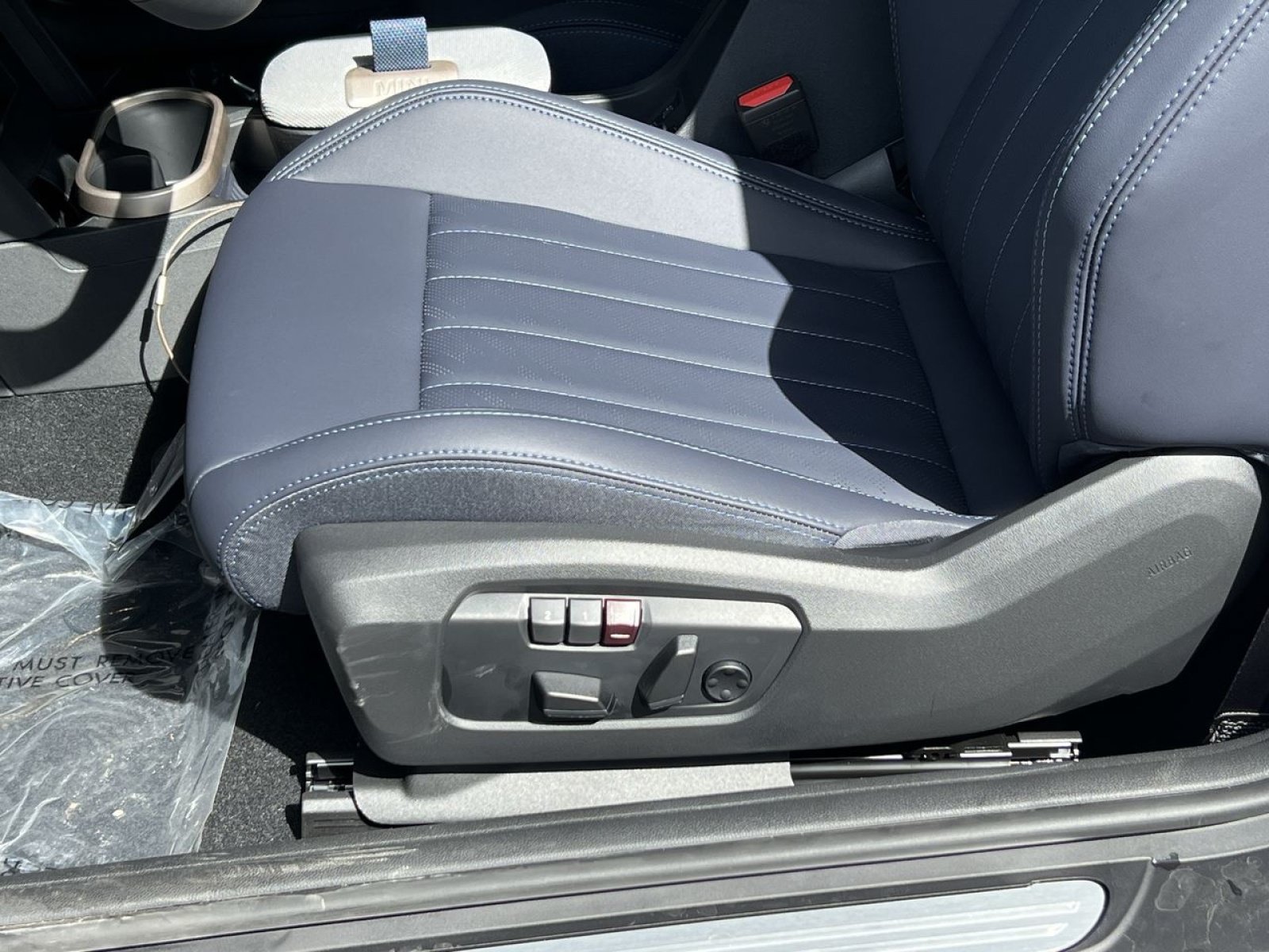 New 2026 MINI Cooper 2-Door Hardtop FWD image 11