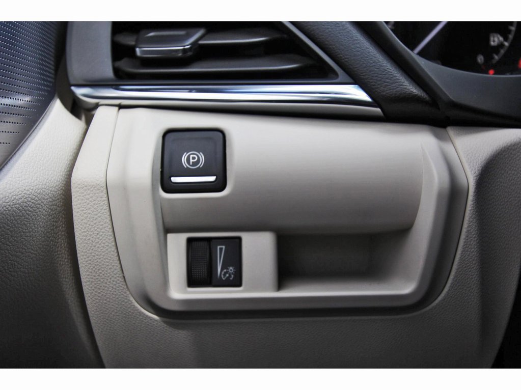 Used 2024 Cadillac CT4 Luxury w/ Sun And Sound Package RWD image 18