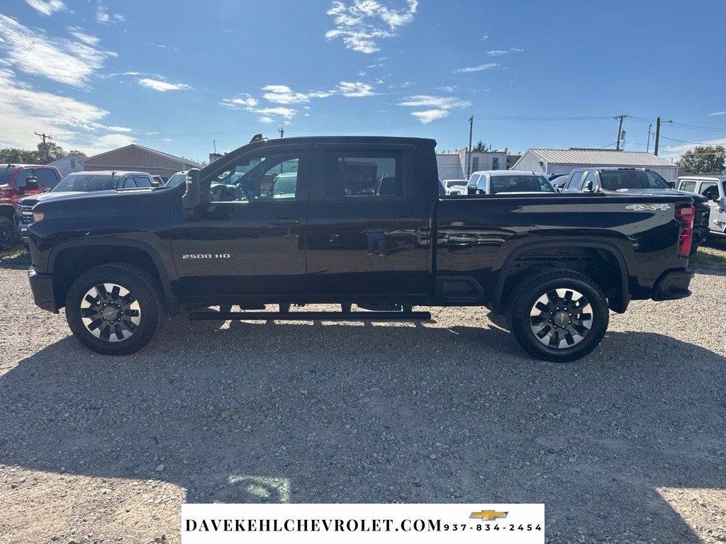 Used 2021 Chevrolet Silverado 2500 Custom w/ Custom Value Package AWD/4WD image 2