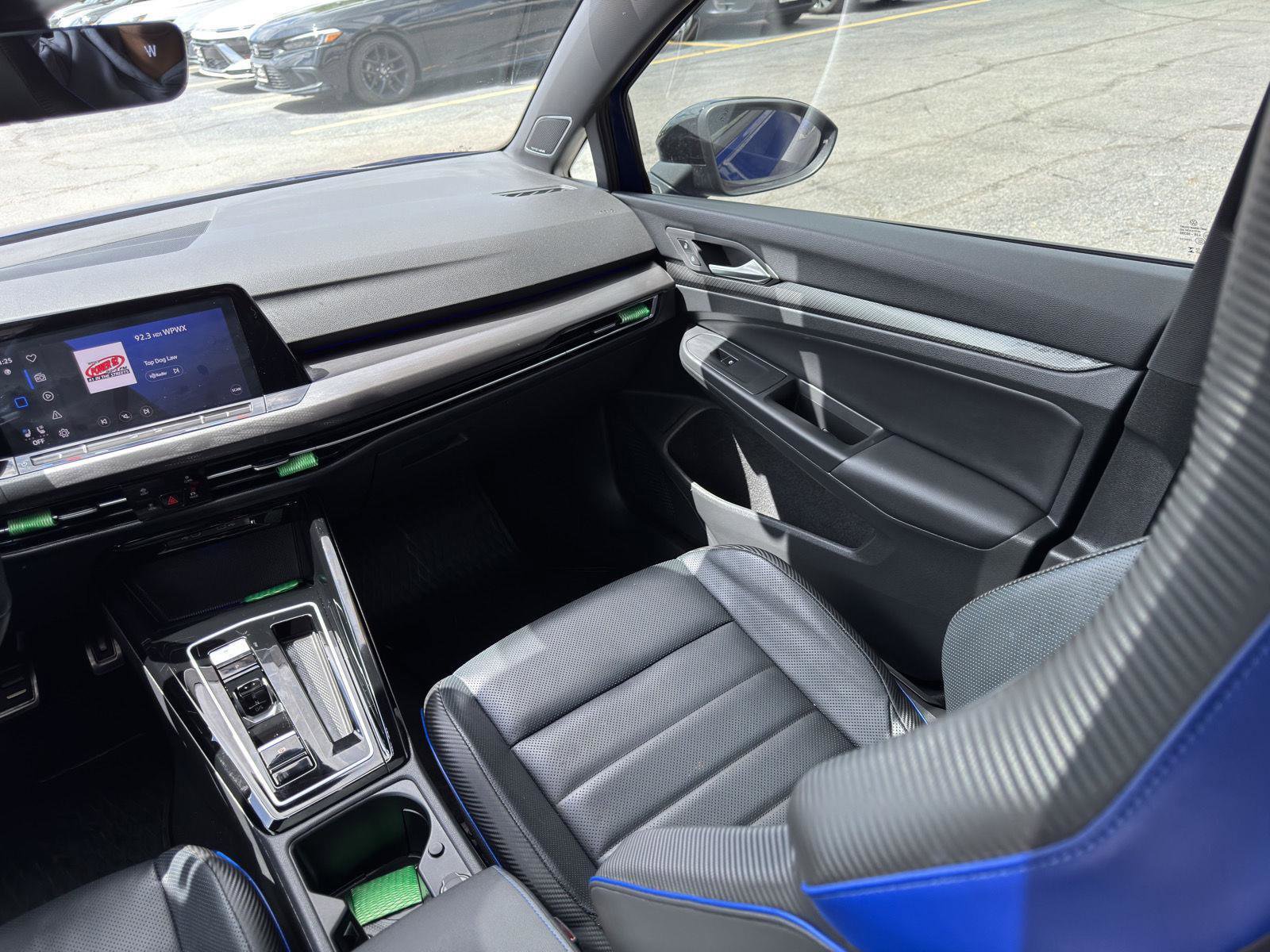 Used 2024 Volkswagen Golf R AWD/4WD image 34