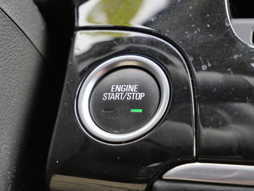 Used 2020 Buick Encore Preferred w/ Safety Package image 43