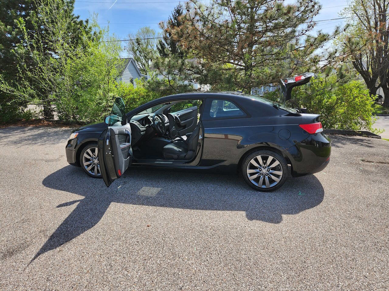 Used 2011 Kia Forte Koup SX w/ Leather Pkg image 8