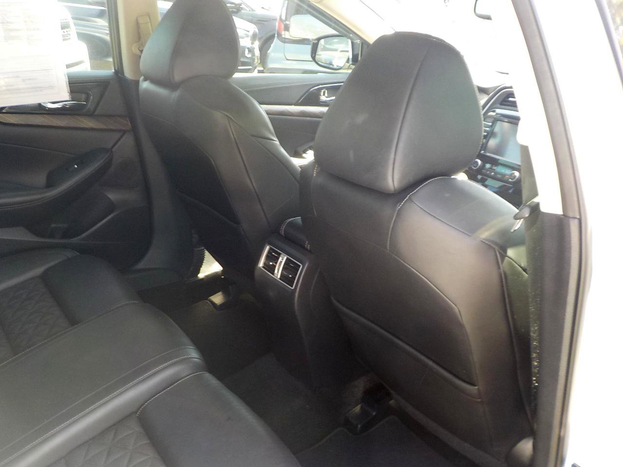Used 2017 Nissan Maxima Platinum FWD image 37
