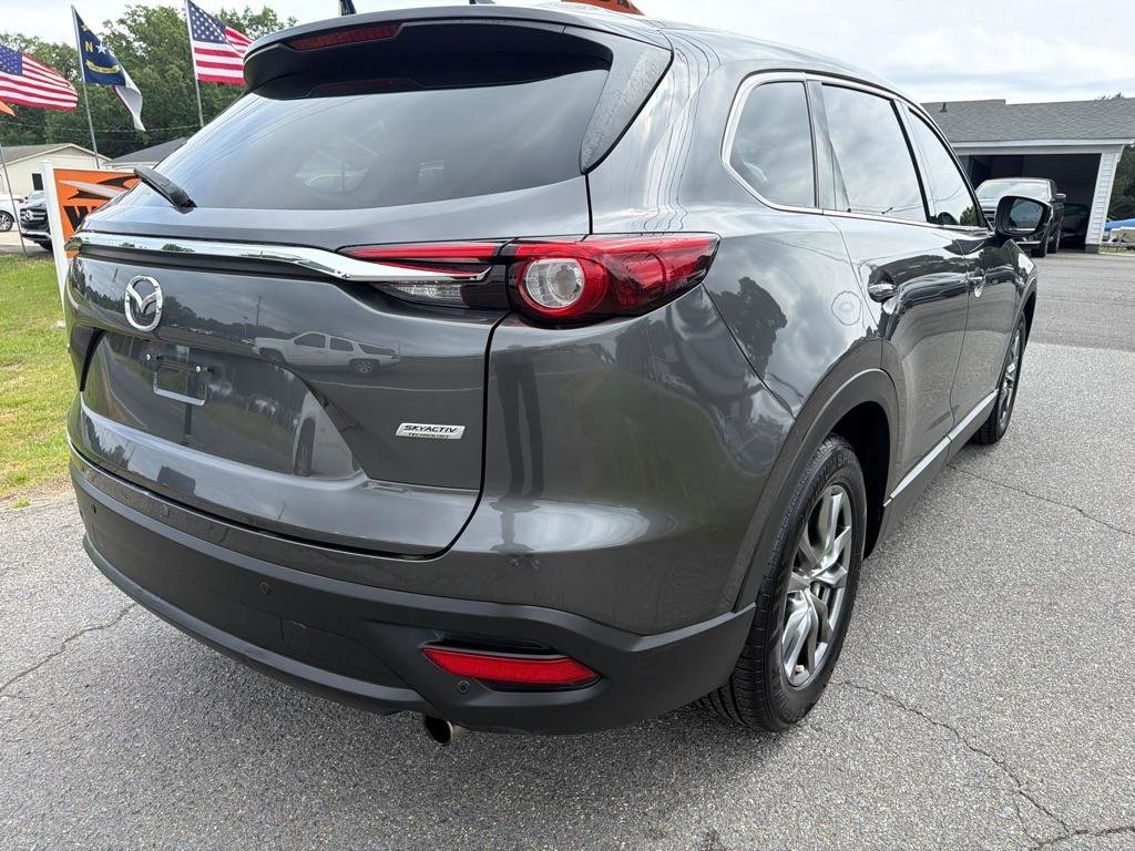 Used 2018 MAZDA CX-9 Touring w/ Touring Premium Package FWD image 8