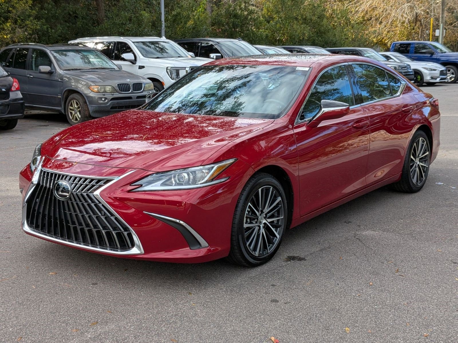 Used 2024 Lexus ES 350 w/ Premium Package image 7