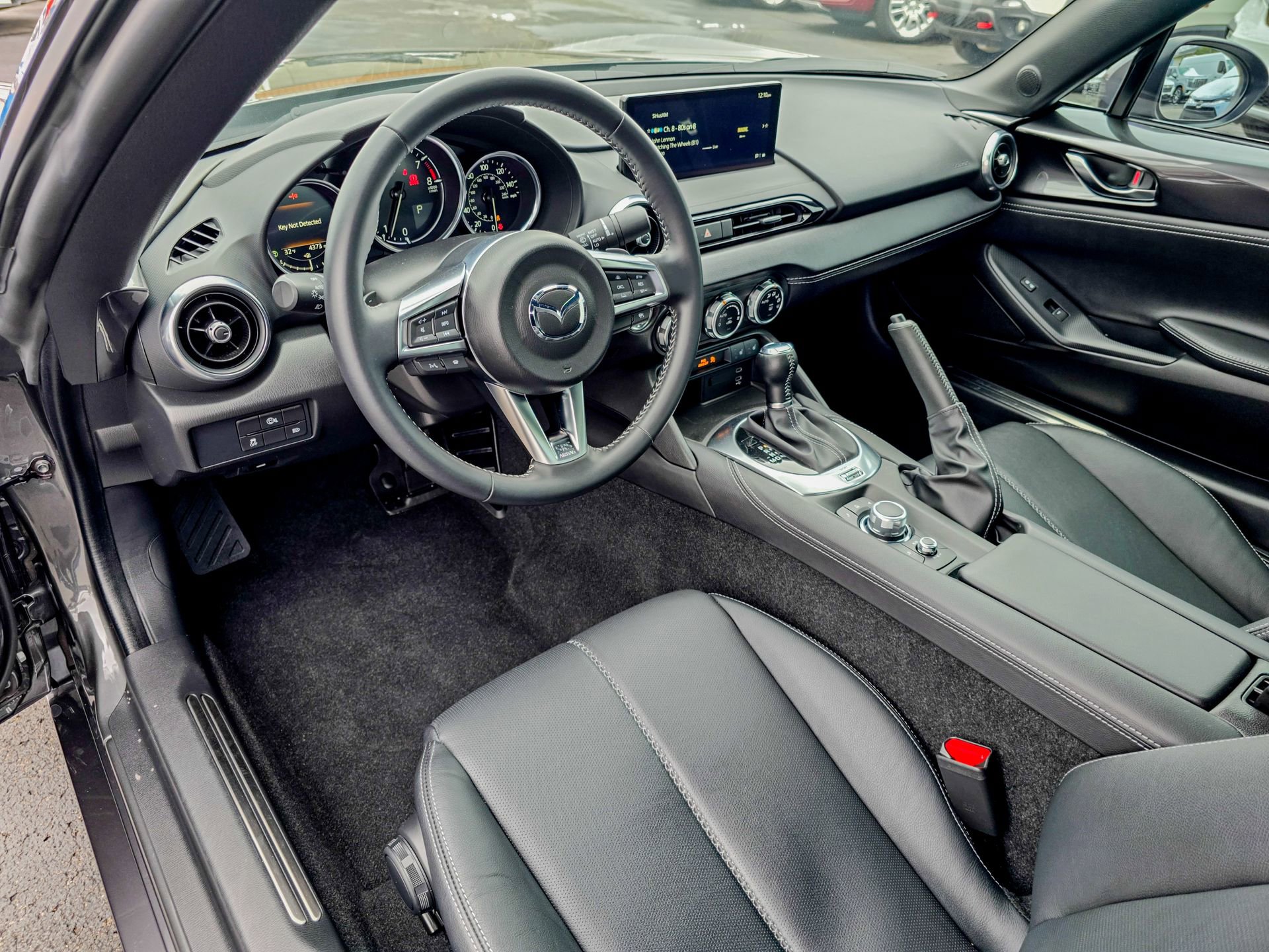 Used 2024 MAZDA MX-5 Miata RF Grand Touring image 9