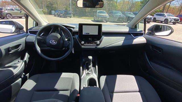 Used 2025 Toyota Corolla LE FWD image 13