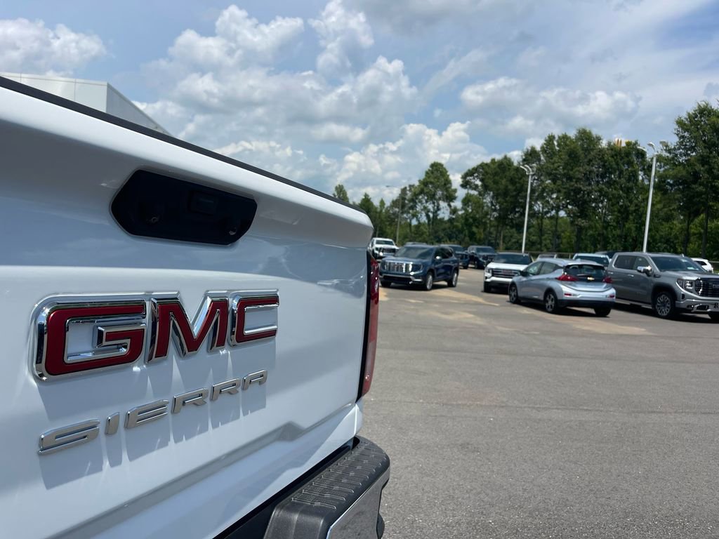 Used 2025 GMC Sierra 2500 Pro w/ Convenience Package image 27