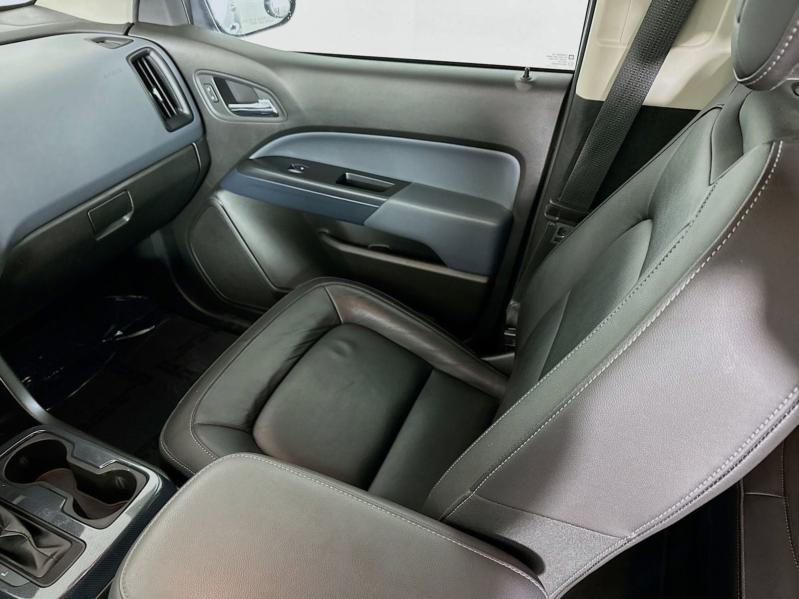 Used 2018 Chevrolet Colorado Z71 image 24