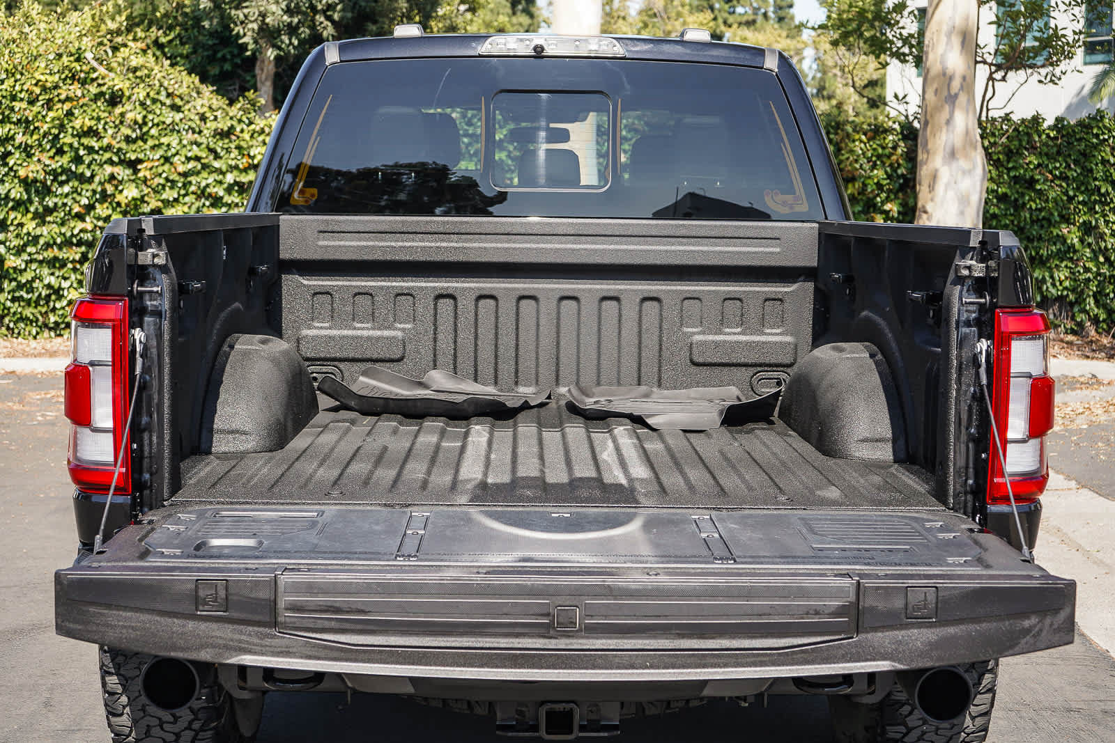 Used 2023 Ford F150 Raptor AWD/4WD image 26