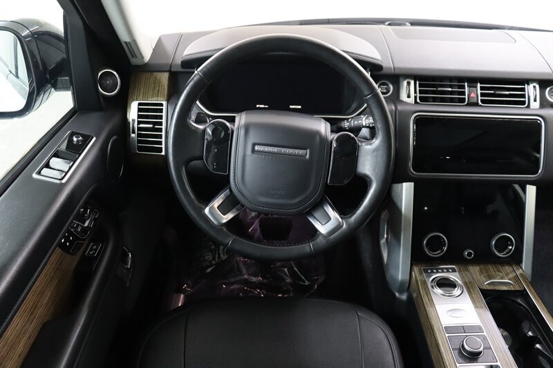 Used 2019 Land Rover Range Rover Supercharged AWD/4WD image 6