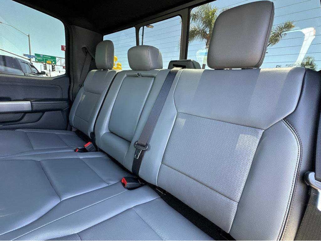 Used 2024 Ford F150 Lightning Lariat AWD/4WD image 9