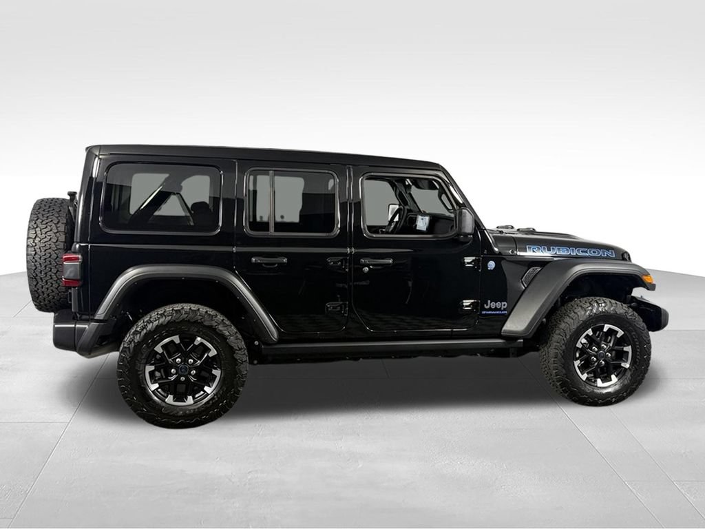 Used 2025 Jeep Wrangler Unlimited Rubicon 4xe w/ Convenience Group AWD/4WD image 6