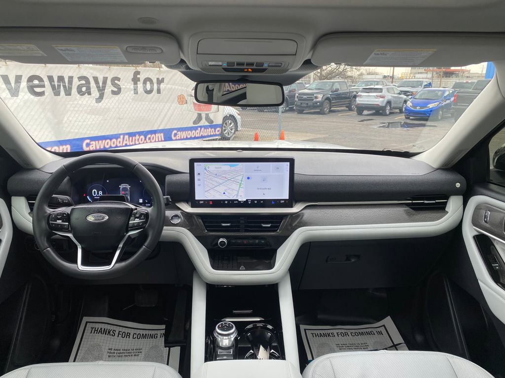 Used 2025 Ford Explorer Platinum w/ LUX Leather Package image 22