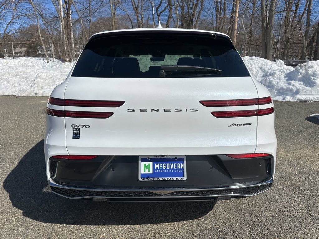 Used 2026 Genesis GV70 2.5T Advanced image 4