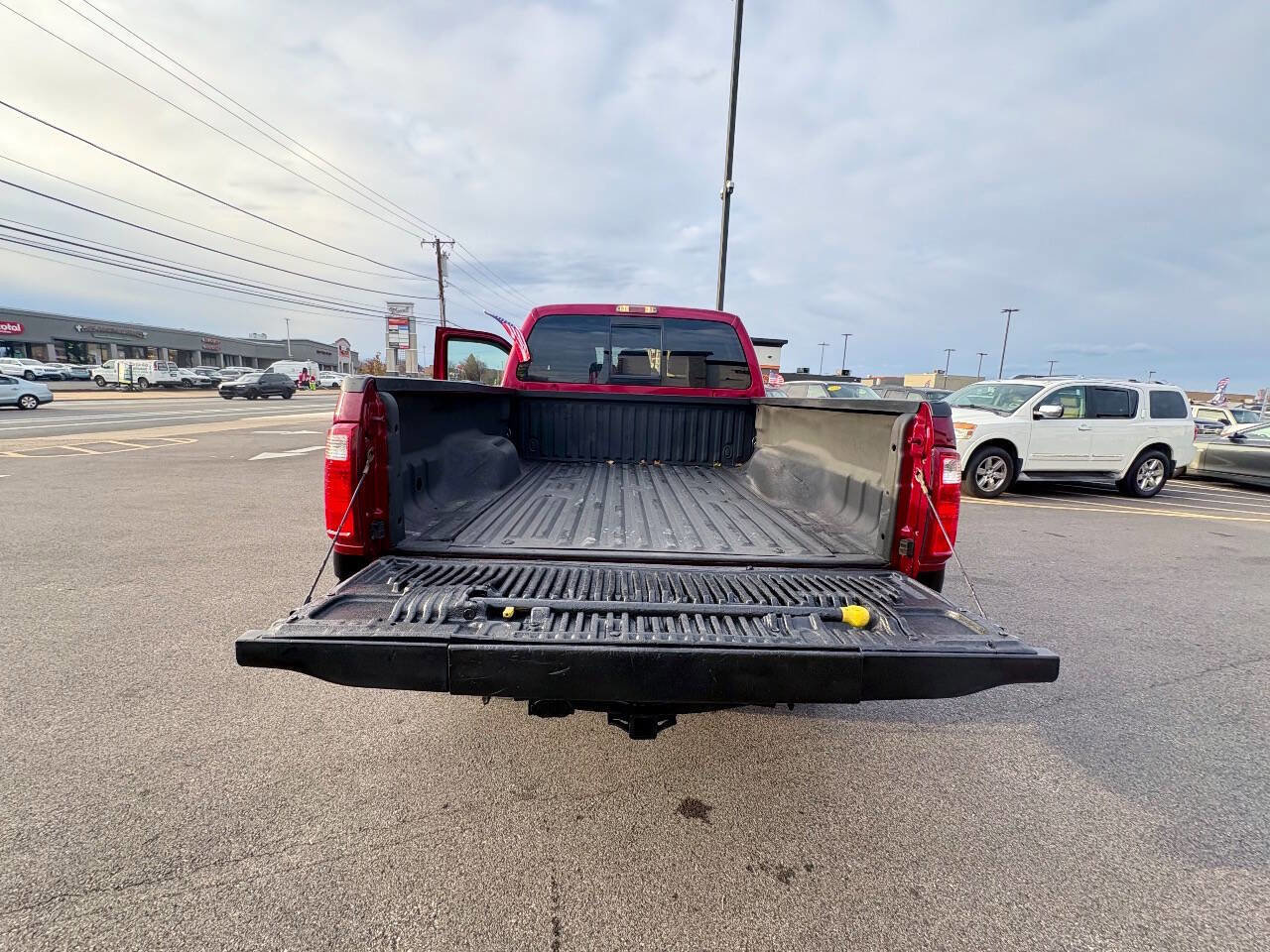 Used 2015 Ford F350 Lariat image 21