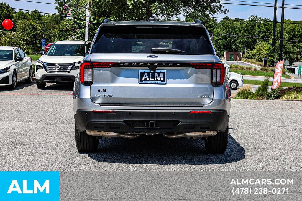 Used 2025 Ford Explorer Active image 13