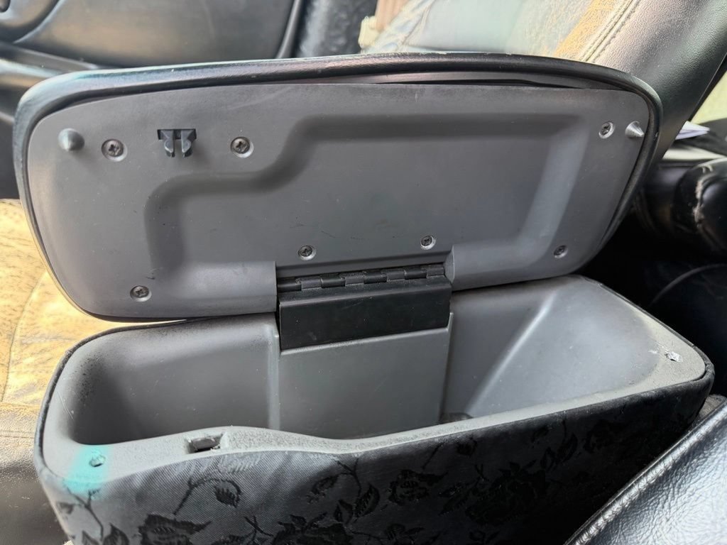 Used 1999 Chevrolet Malibu LS FWD image 15